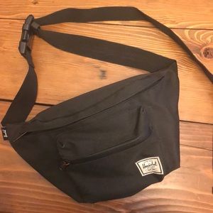 Herschel waist pack